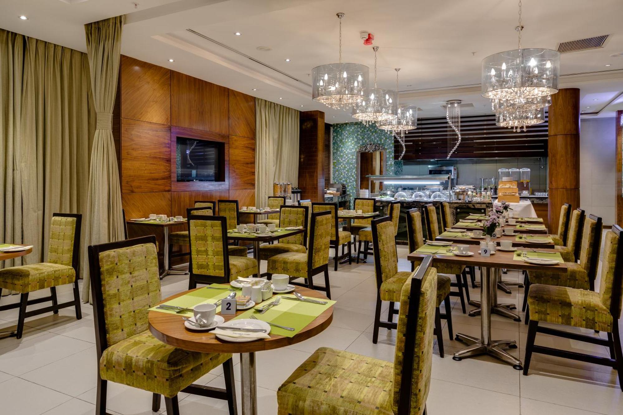 Protea Hotel By Marriott Benin City Select Emotan Exterior photo