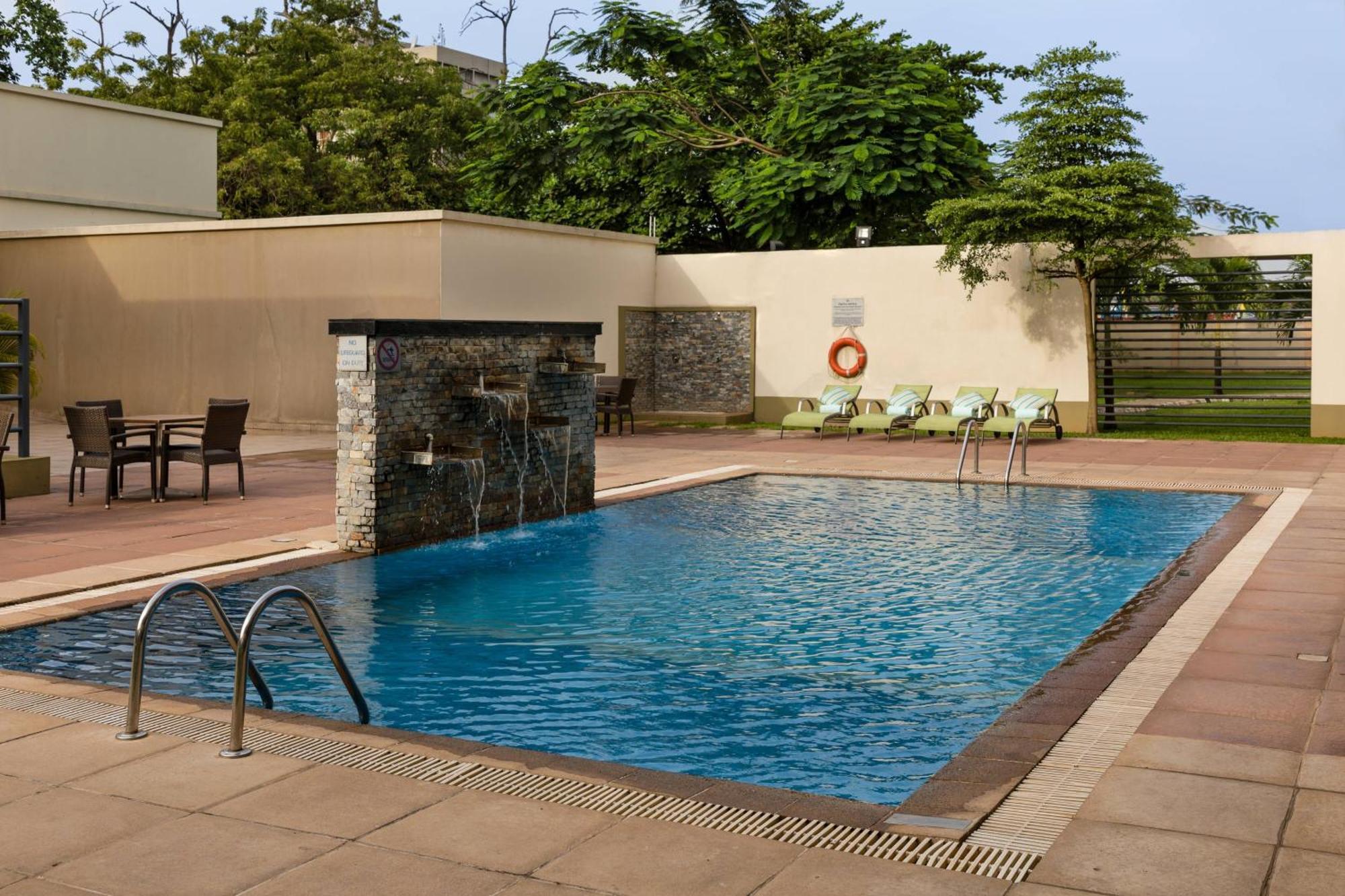 Protea Hotel By Marriott Benin City Select Emotan Exterior photo
